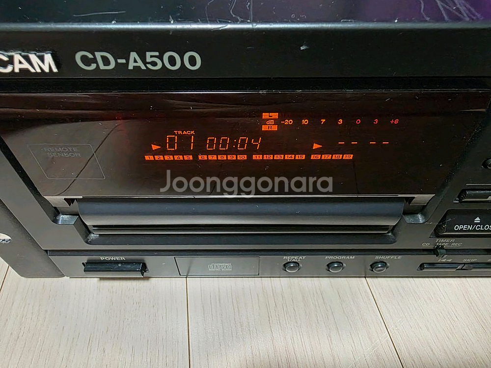 타스캠 CD-A500 CD/데크 플레이어--1