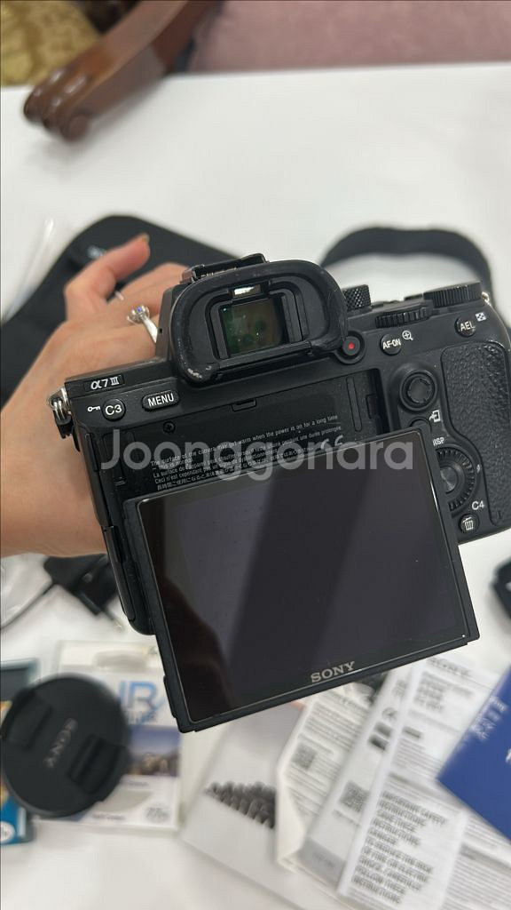소니 a7m3 바디와 24-70gm--5