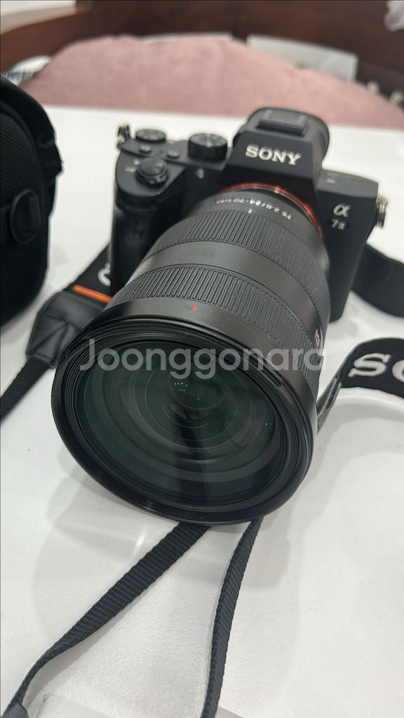 소니 a7m3 바디와 24-70gm--3