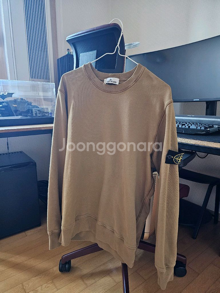 스톤아일랜드 맨투맨 진베이지--0