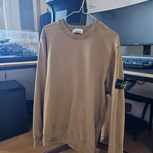 스톤아일랜드 맨투맨 진베이지