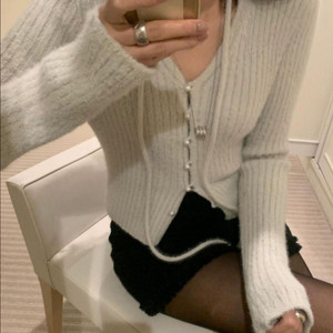 포스터 도큐퍼 가디건 (그레이)