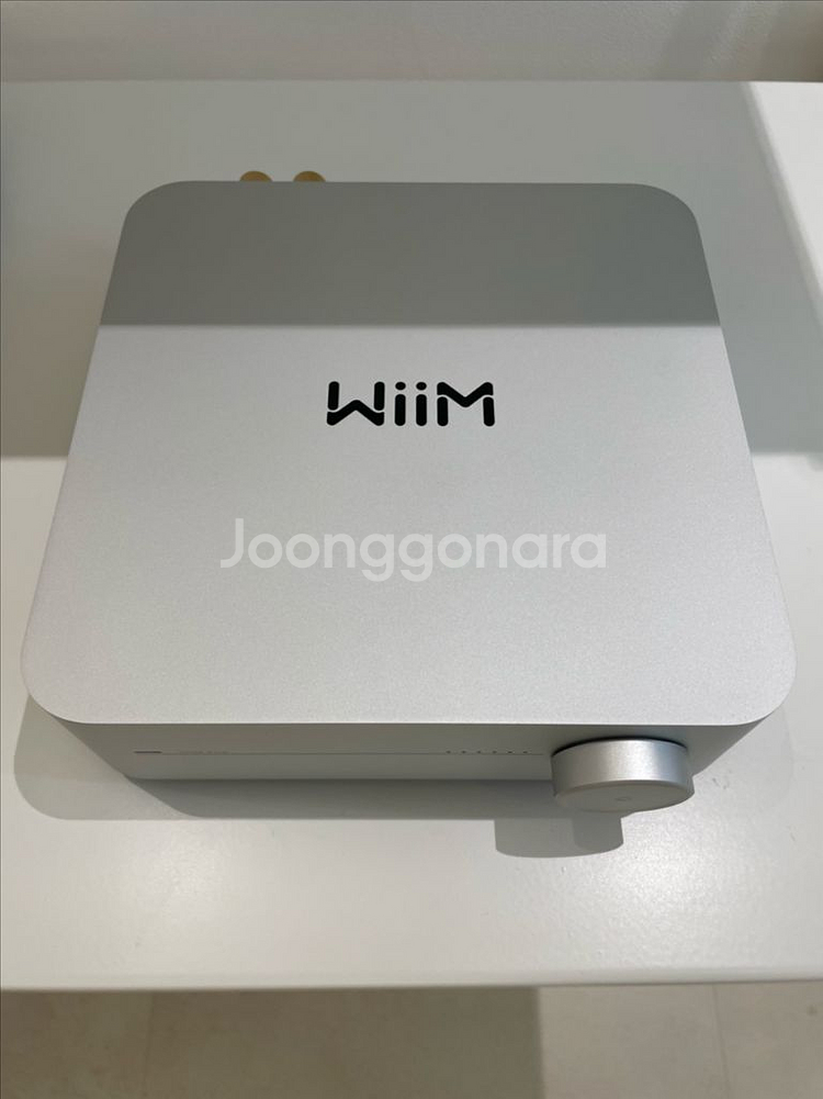 wiim 윔 앰프 상태 좋은것 판매합니다--3