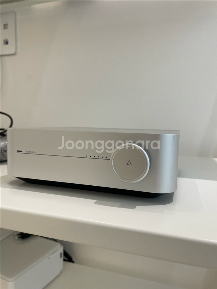 wiim 윔 앰프 상태 좋은것 판매합니다--4
