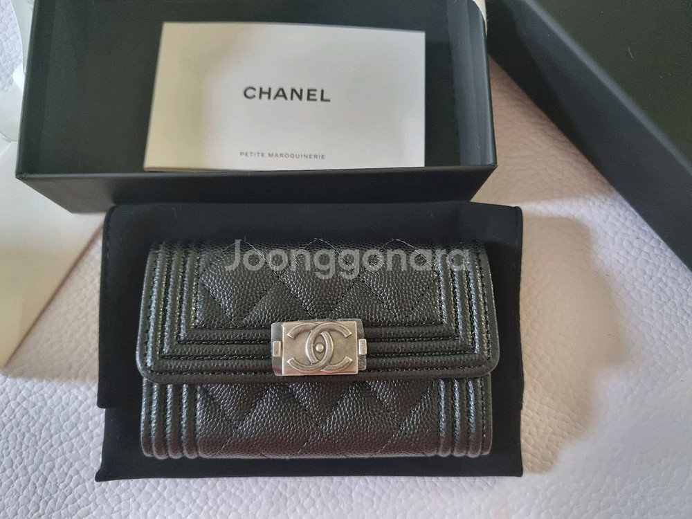 샤넬 보이 카드지갑 빈티지은장 / 똑딱이--1