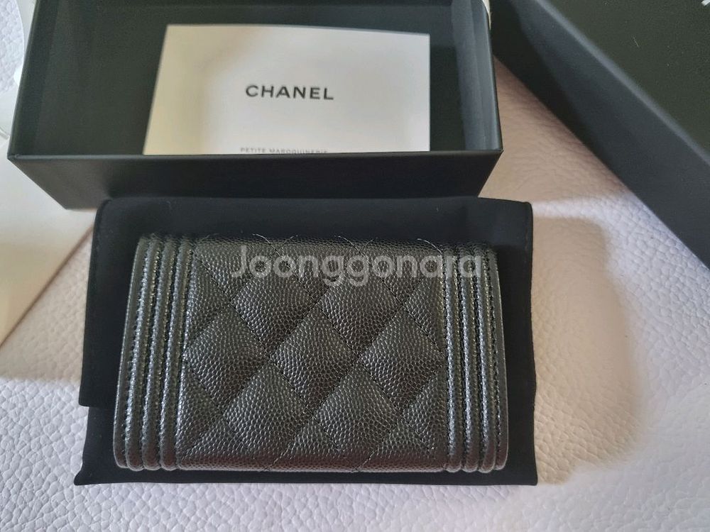 샤넬 보이 카드지갑 빈티지은장 / 똑딱이--2