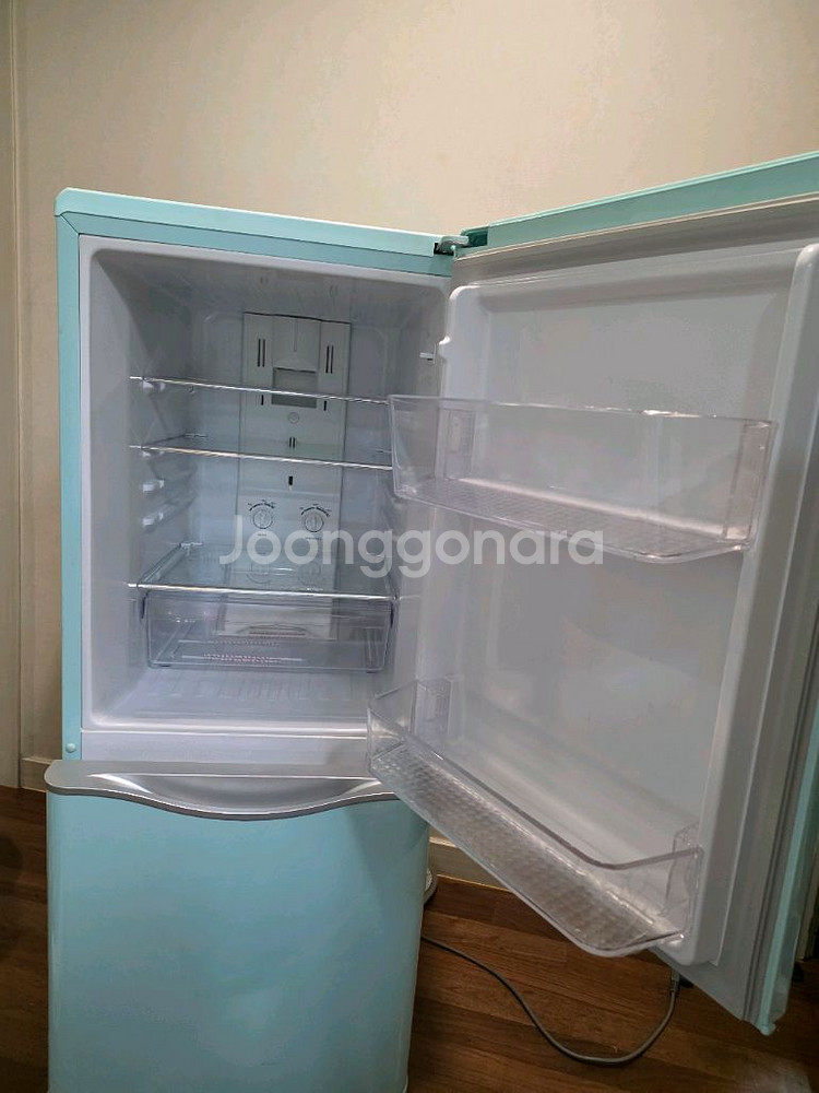 더클래식 미니냉장고 150리터--1