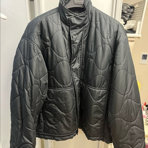 우영미 백로고 퀼팅 패딩 다운 자켓