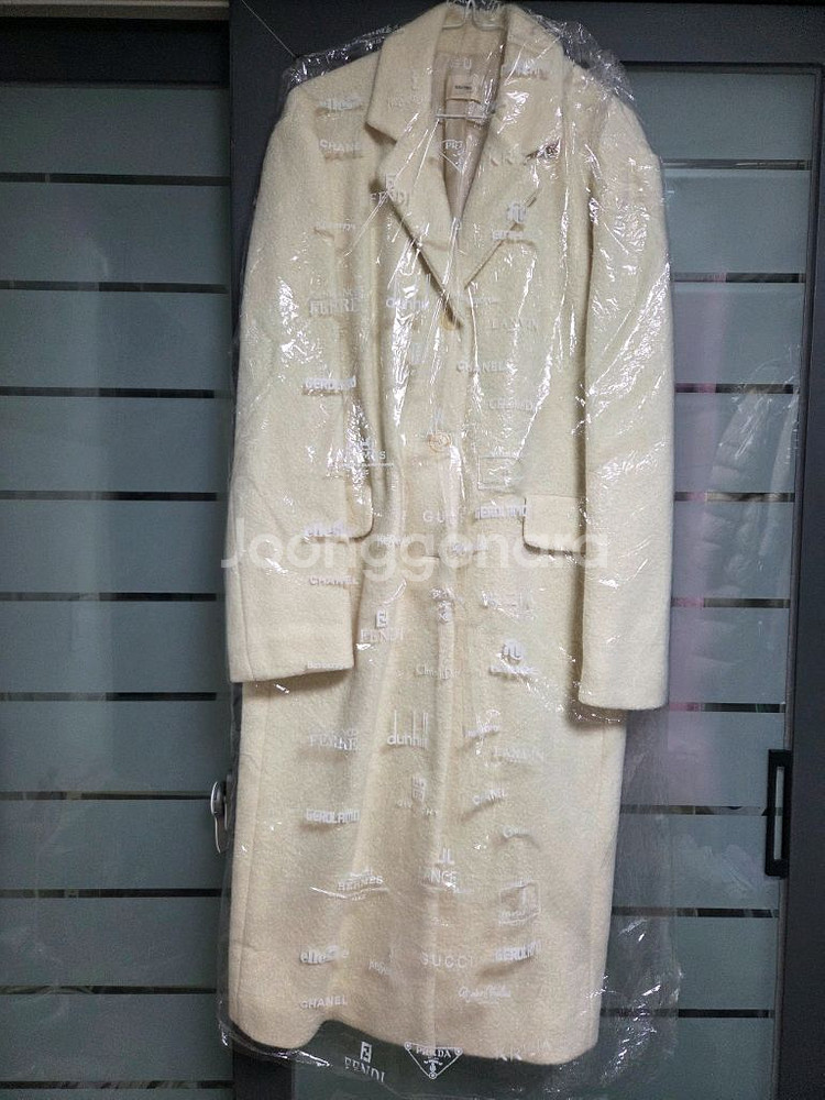 아이보리 롱코트 프리사이즈--0