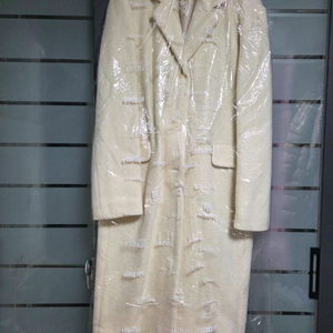 아이보리 롱코트 프리사이즈