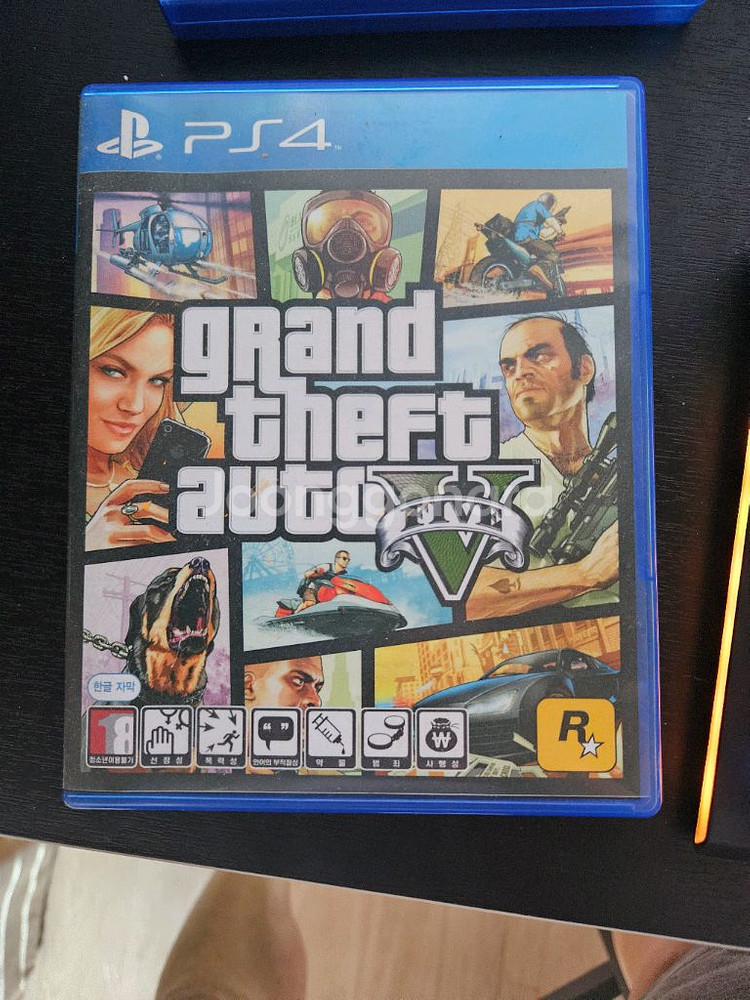 ps4 GTA5 중고--0