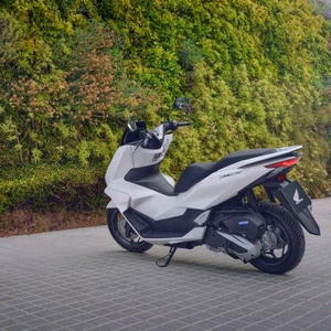 배달 스쿠터 구매해요 pcx선호