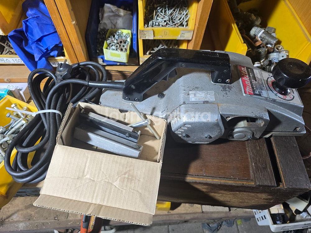 마끼다유선대패1804n--0