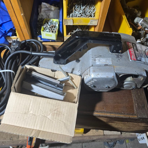 마끼다유선대패1804n