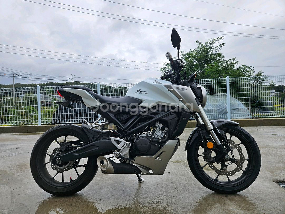 CB125r/18년식/1만키로/255만원--0