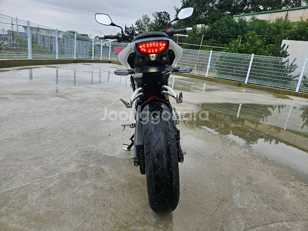 CB125r/18년식/1만키로/255만원--7