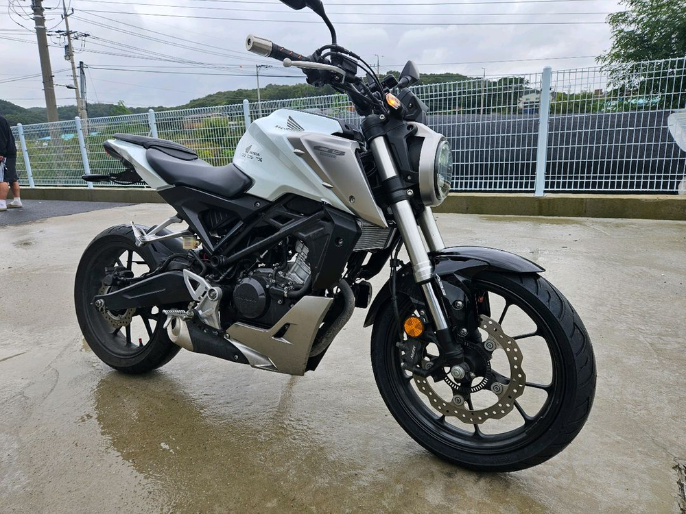 CB125r/18년식/1만키로/255만원 이미지