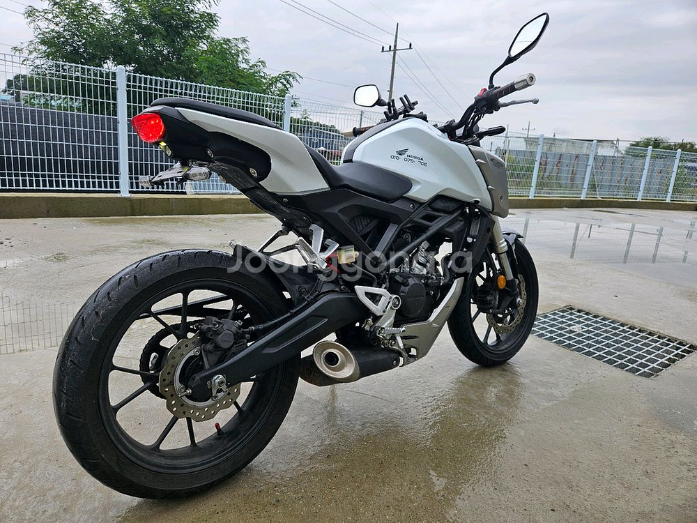 CB125r/18년식/1만키로/255만원--4