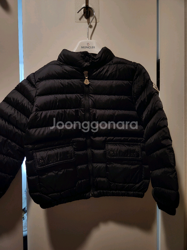 몽클레어 경량패딩 4세--0