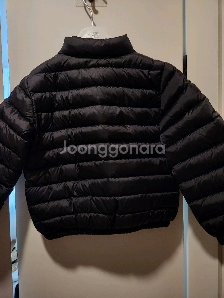 몽클레어 경량패딩 4세--1