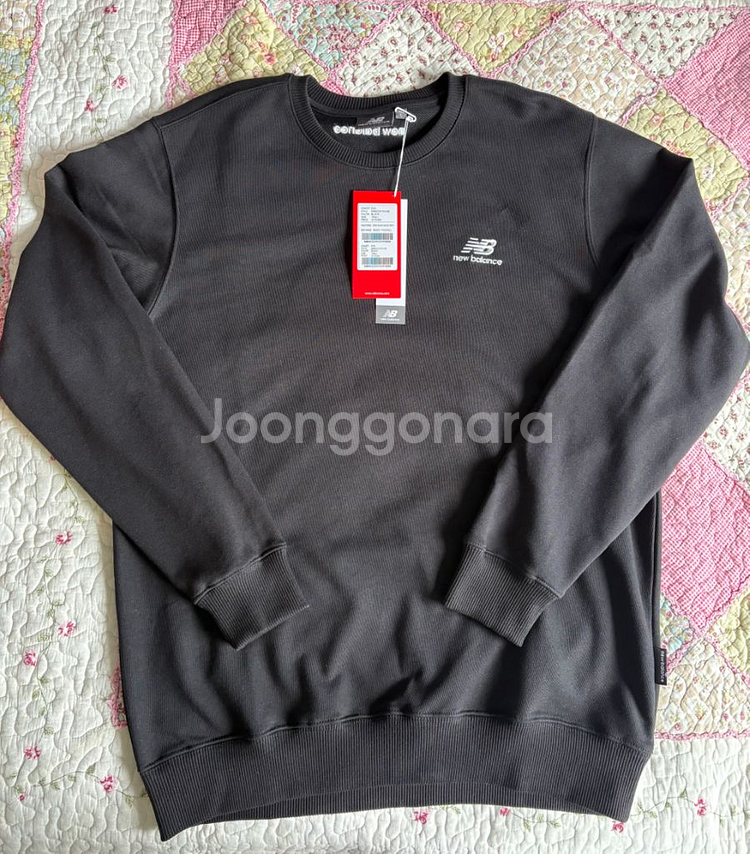 (새상품)뉴발란스 맨투맨 L--0