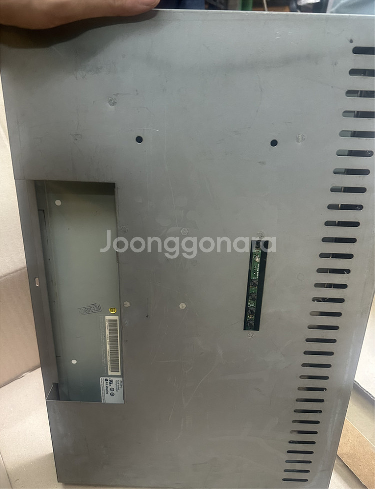 판도라박스4 팝니다(모니터포함)--2