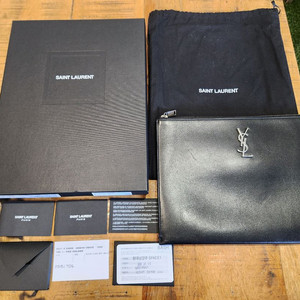 생로랑 YSL 로고 블랙 클러치백(정품)