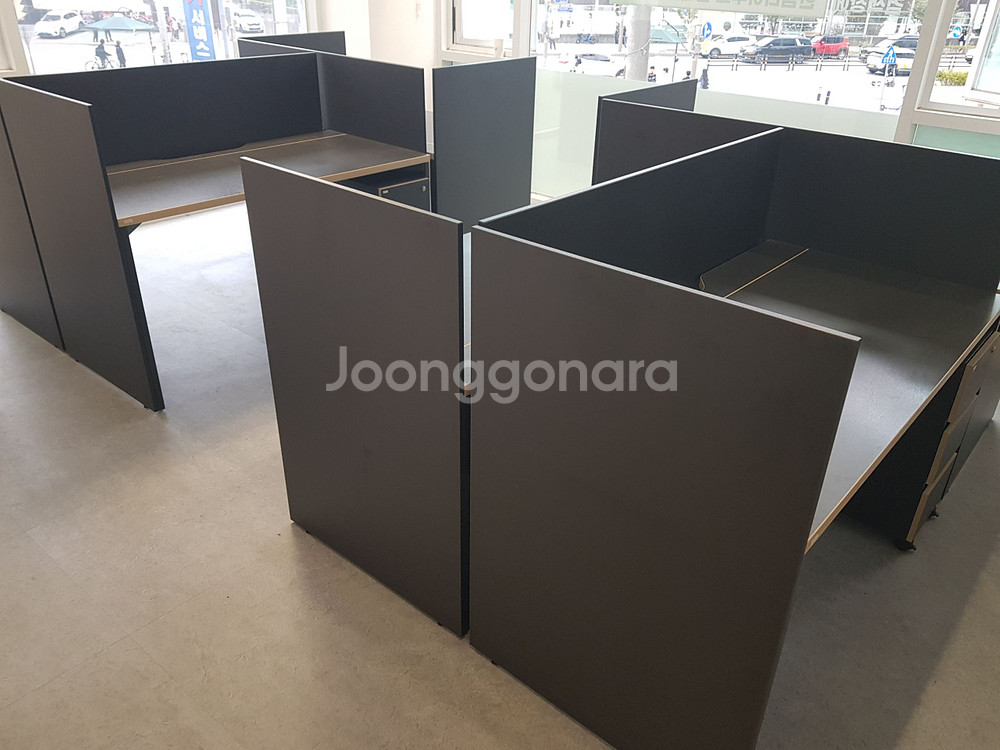 [판매] A급 데스커1400책상 판매합니다.--2