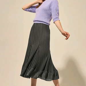 랑방 시퀸 하프 슬리브 니트 탑