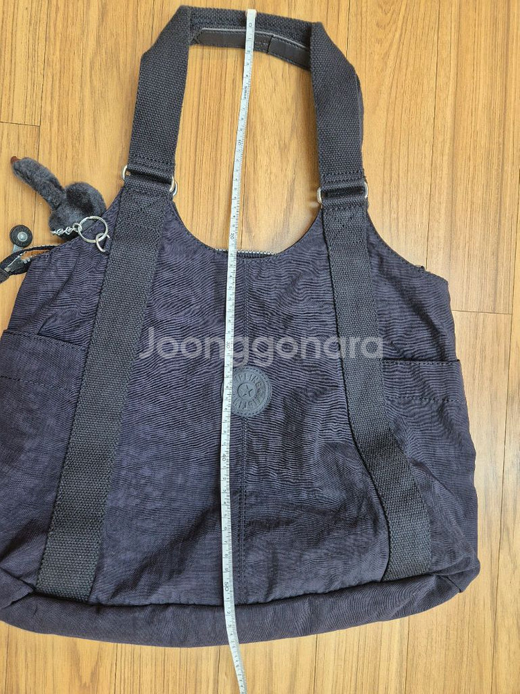 키플링 시셀리 숄더백 네이비 색상입니다가로 약 40cm--6