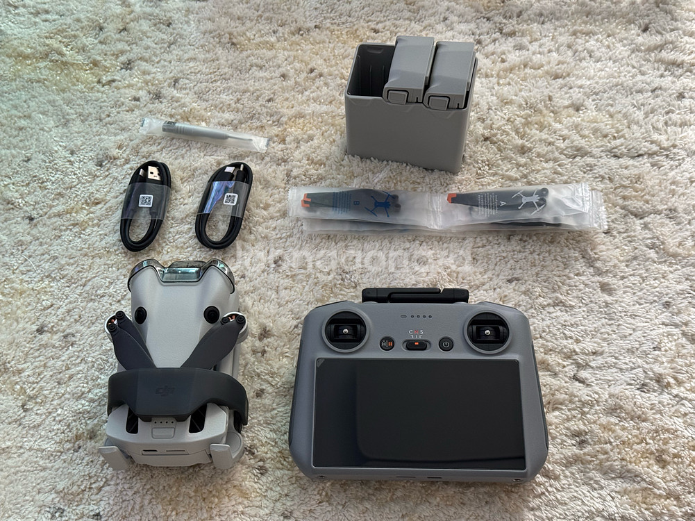 DJI 미니4 플라이모어 콤보(+케어 2년)--1