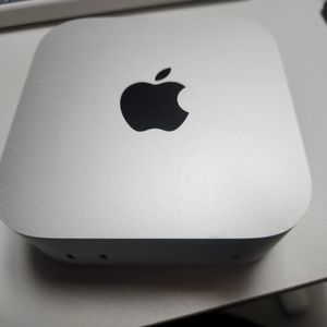 m4pro 맥미니 12코어 24기가 512기가
