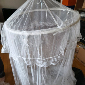 화이트 망사 캐노피