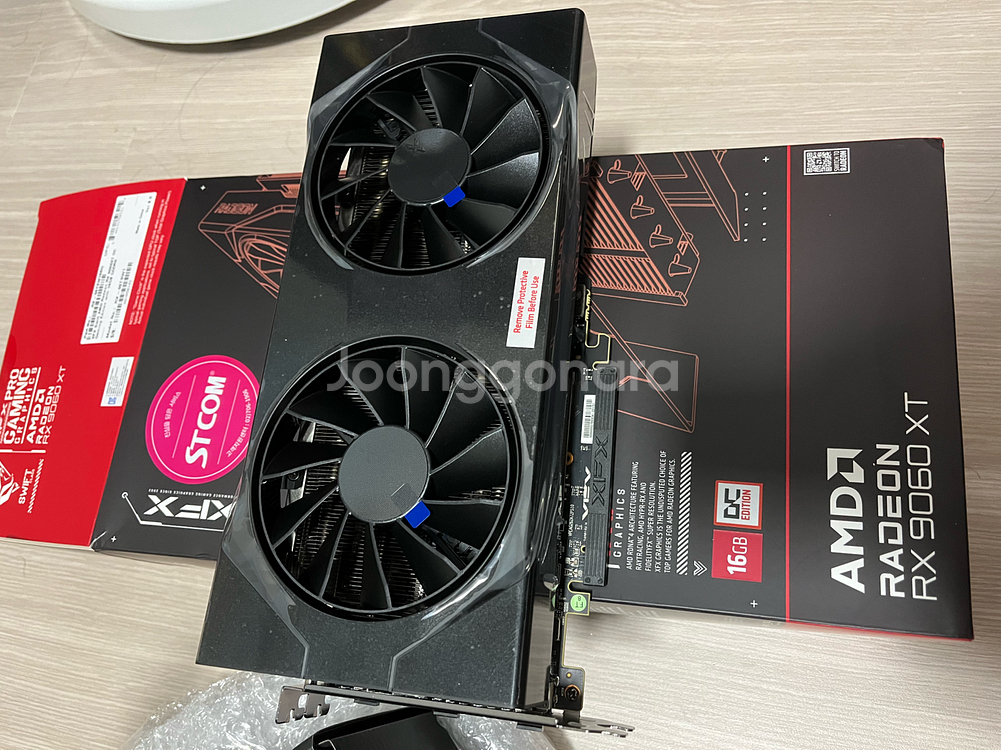 XFX RX 9060 XT 그래픽카드--1