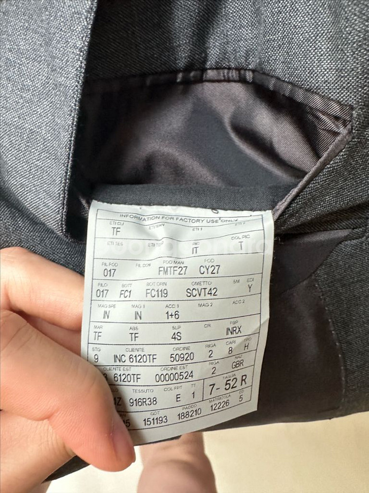 52R)톰포드 쉘튼 투피스 다크그레이--1