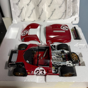 1:18 GMP 페라리 330 P4 #23