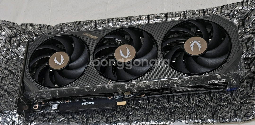 zotac rtx5070 팝니다!--1