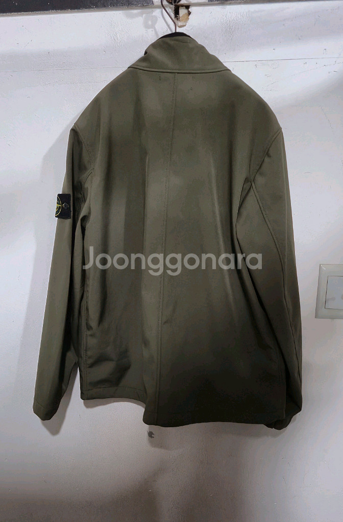 스톤아일랜드 라이트 소프트쉘 R 점퍼--2