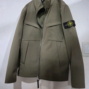 스톤아일랜드 라이트 소프트쉘 R 점퍼