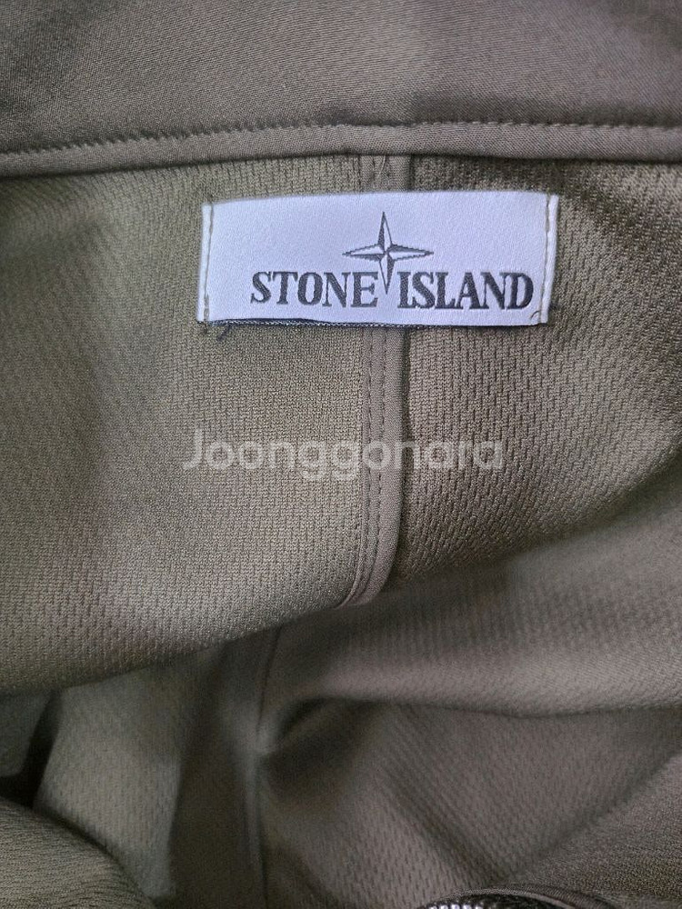 스톤아일랜드 라이트 소프트쉘 R 점퍼--4