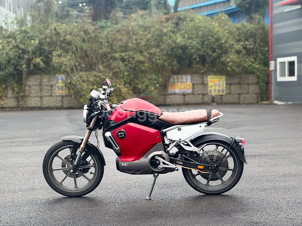 슈퍼쏘코 tc 22년식 8천키로 판매합니다--4