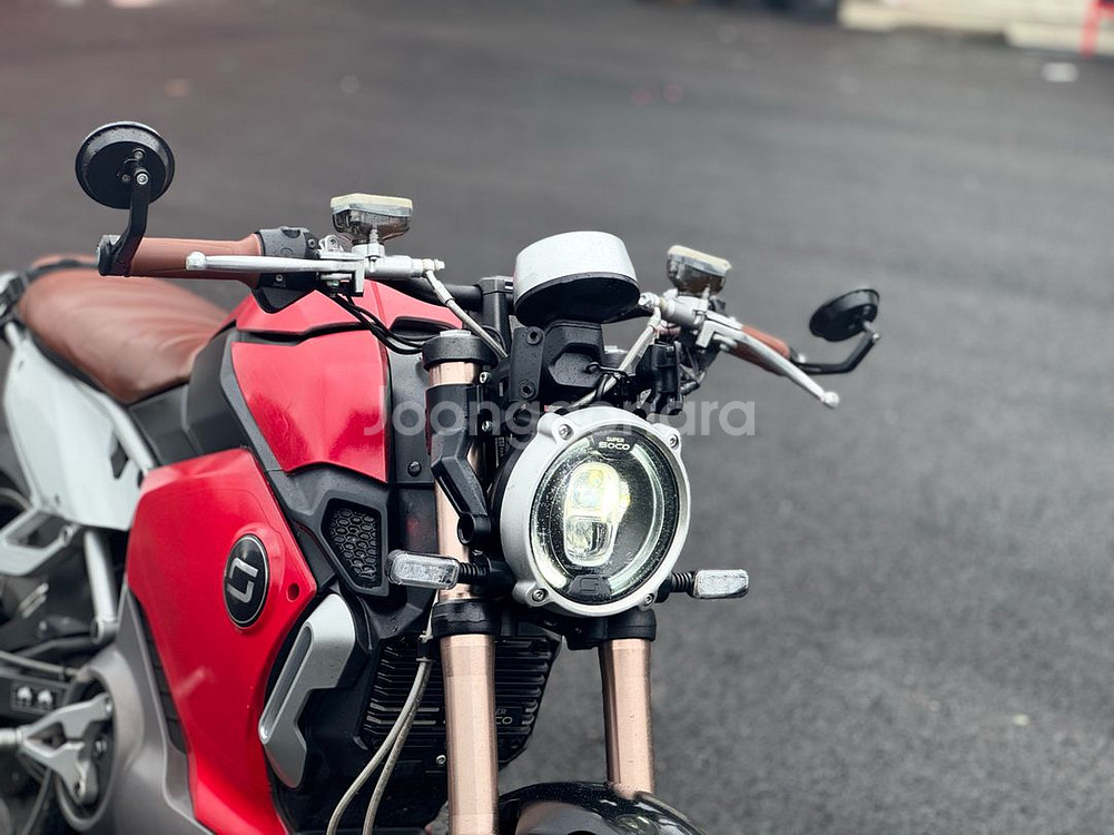 슈퍼쏘코 tc 22년식 8천키로 판매합니다--6