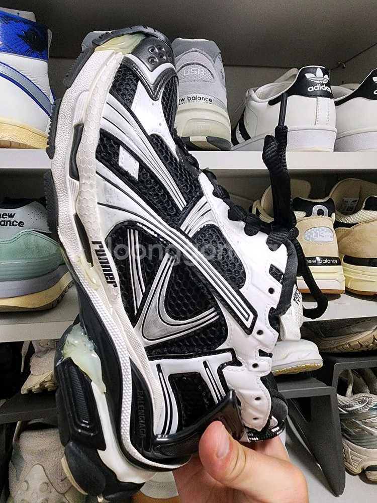 발렌시아가 뉴러너 오레오, 40사이즈--0