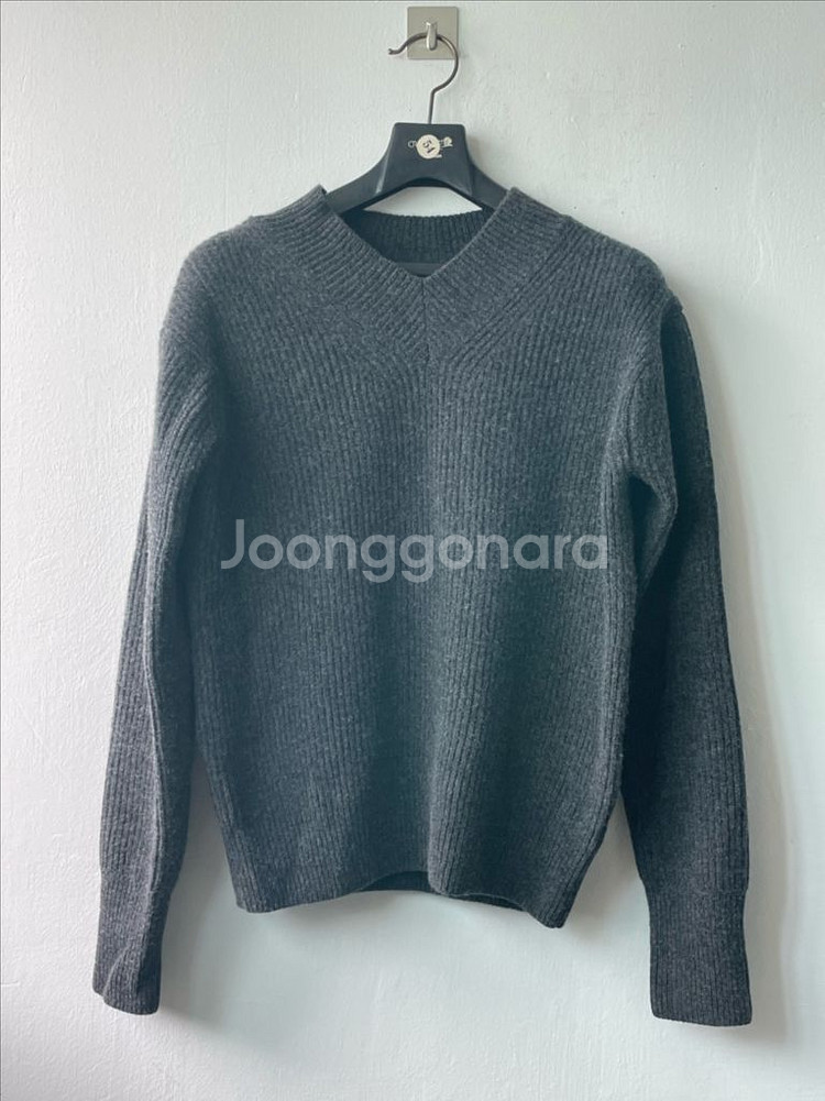 라벨 아카이브 메리노 파인울 브이넥 니트 차콜 (1)--0