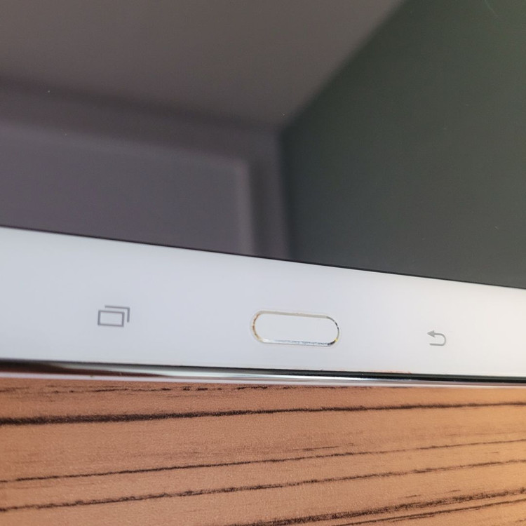 갤럭시탭 A 9.7 (SM-T550) 부품용--2