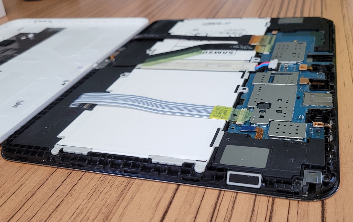 갤럭시탭 A 9.7 (SM-T550) 부품용--8