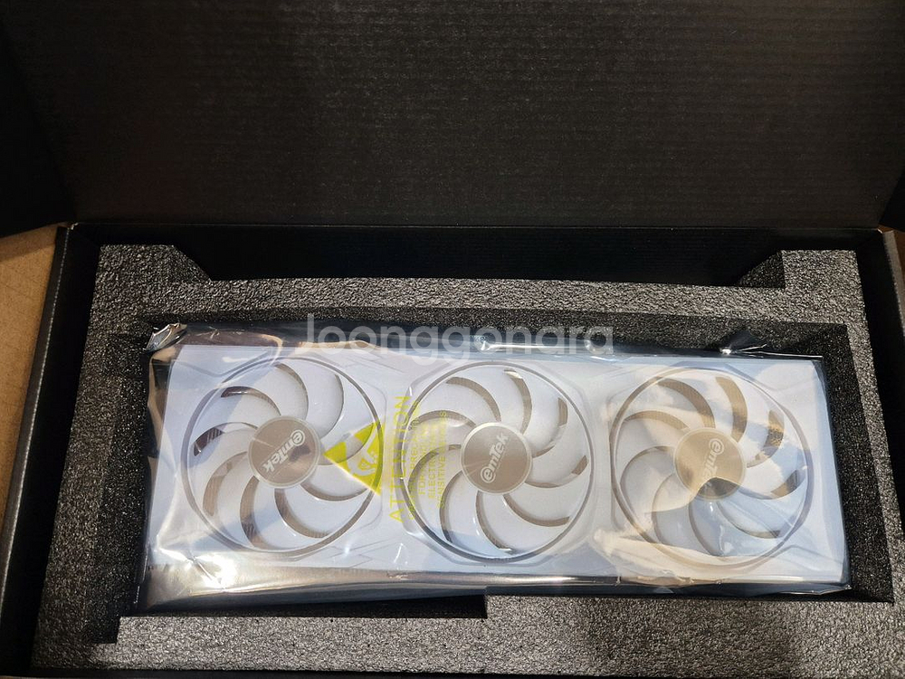 이엠텍 지포스 RTX 5060 Ti 16GB 새상품--0