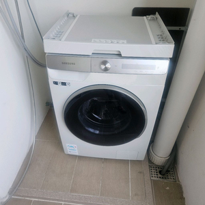 삼성 그랑데 AI 세탁기 WW10TP34DSG 팝니다