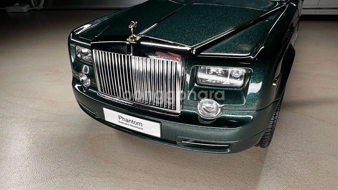 1:18 롤스로이스 팬텀 EWB 08841BG (교쇼,--7
