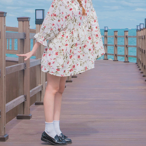 아이보리 꽃무늬 원피스